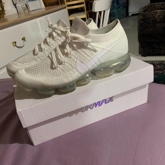 Vapormax triple white - Picture 1 of 3